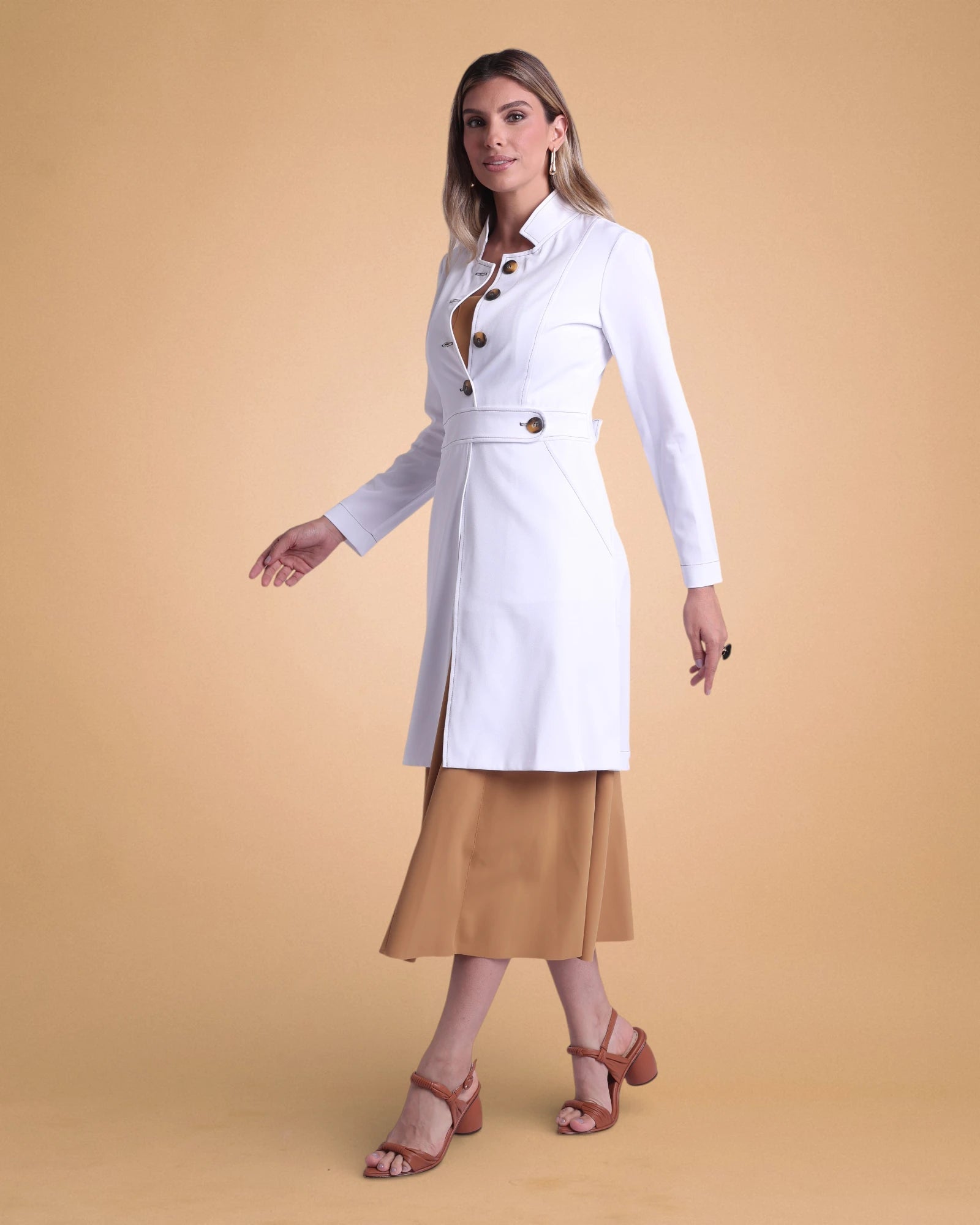 Jaleco Paola I Branco + Café - HOLI