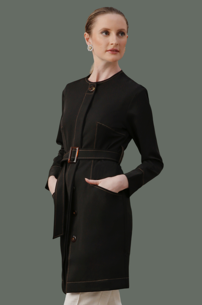 Jaleco Chloe Preto I Caramelo