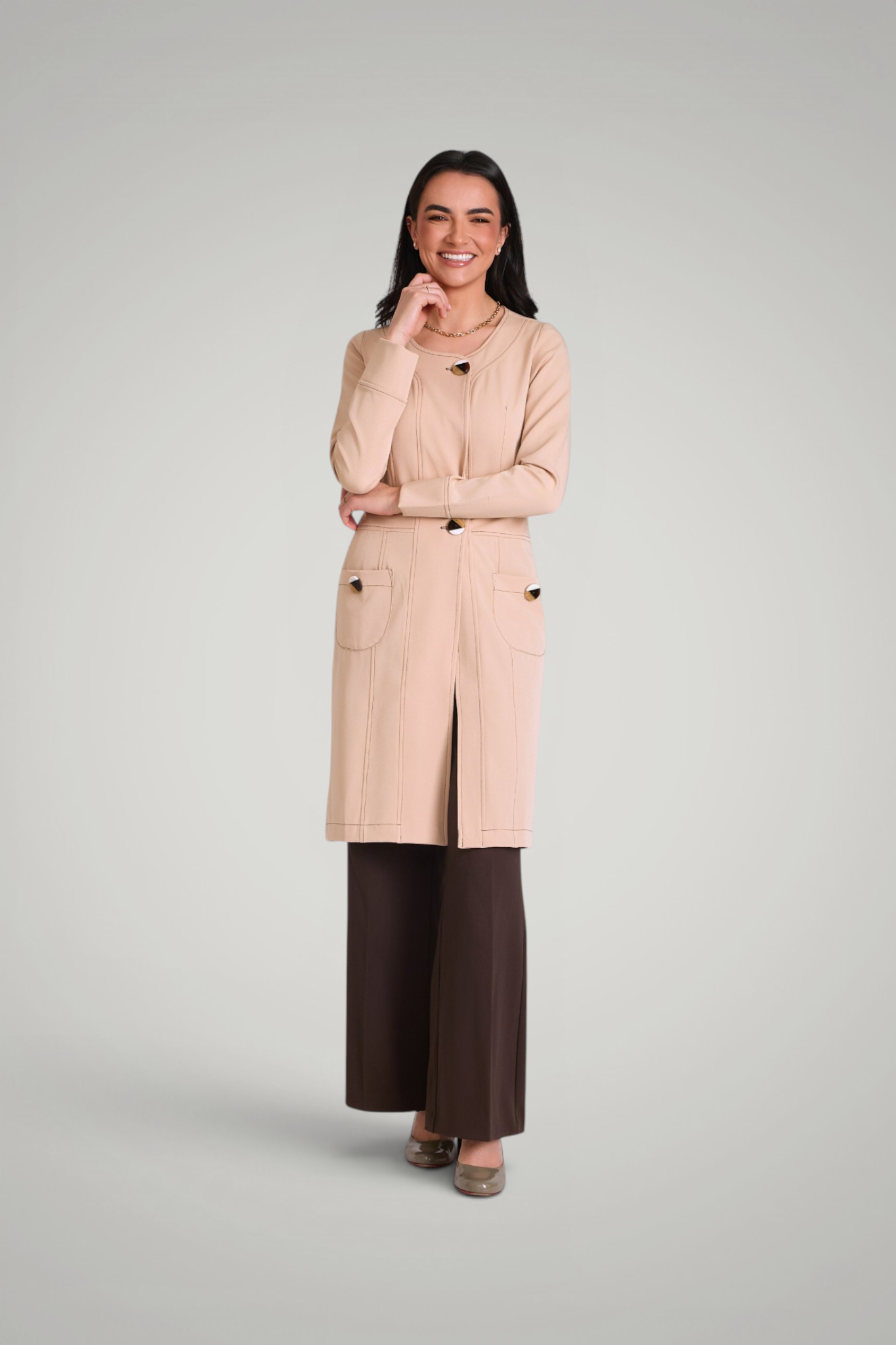Jaleco Gabrielle I Amêndoa + Café