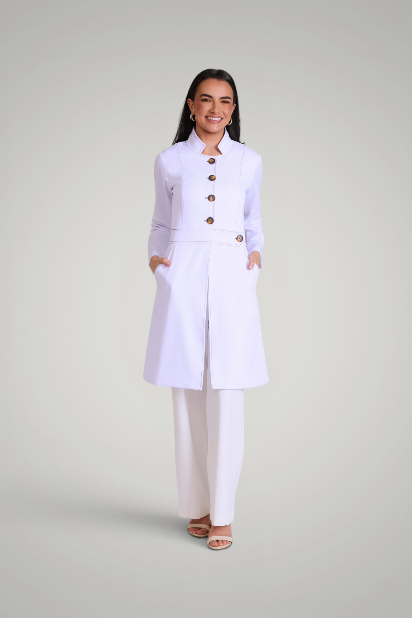 Jaleco Paola I Branco + Café