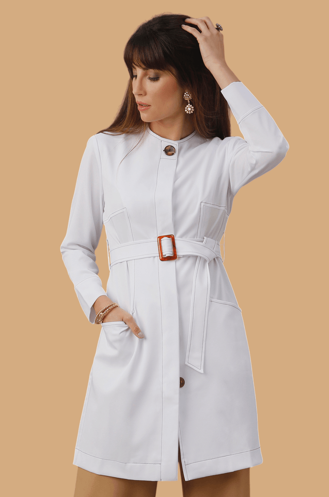 Jaleco Chloe Branco I Café - HOLI