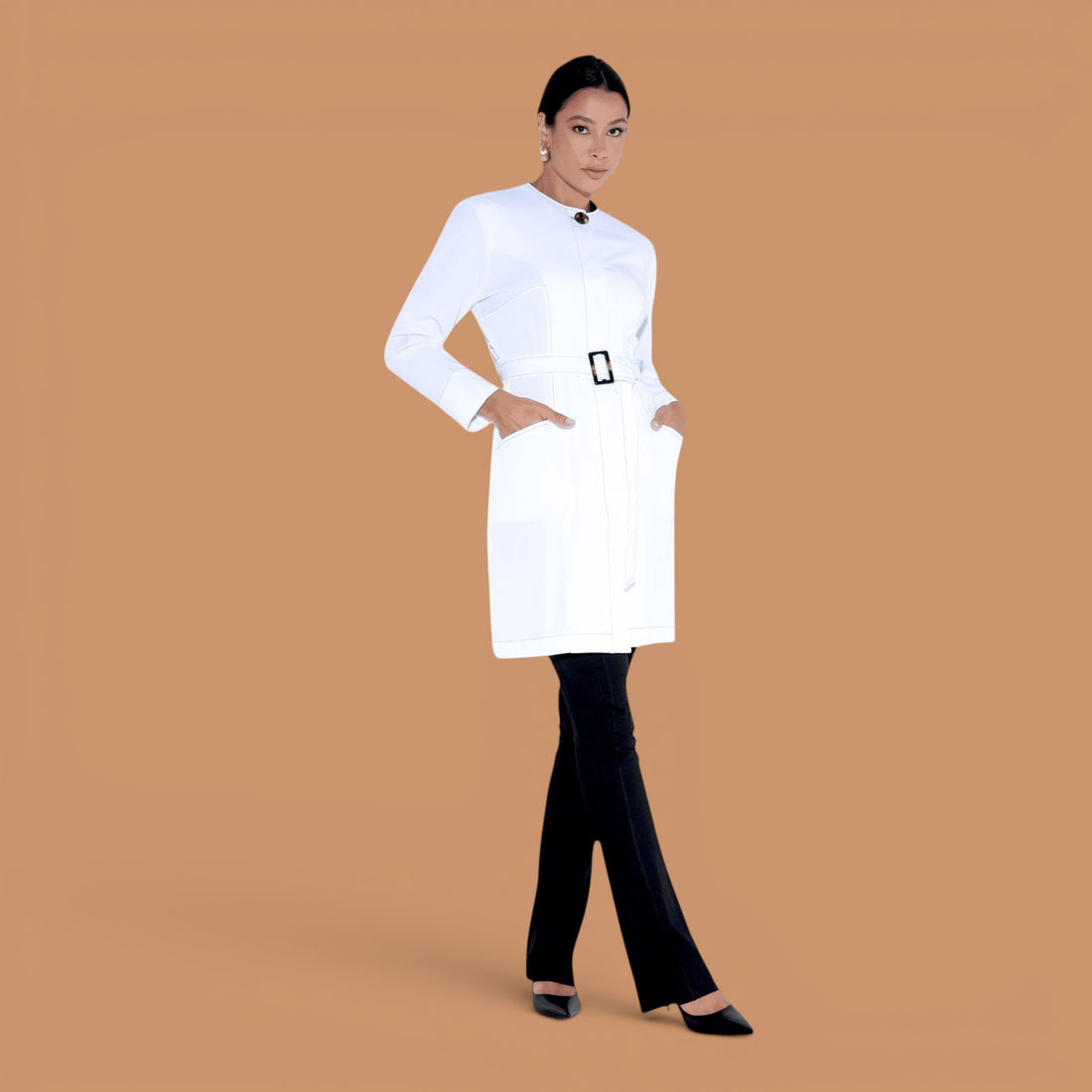 Jaleco Chloe I Branco + Café